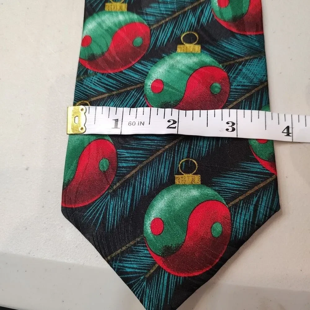 Ralph Martin Zen Ying Yang‎ Christmas Ornament Neck Tie Red Green 1996